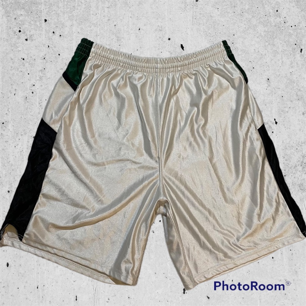 Vintage DeLONG Pro Long Largo basket shorts elastic waist high rise white black
